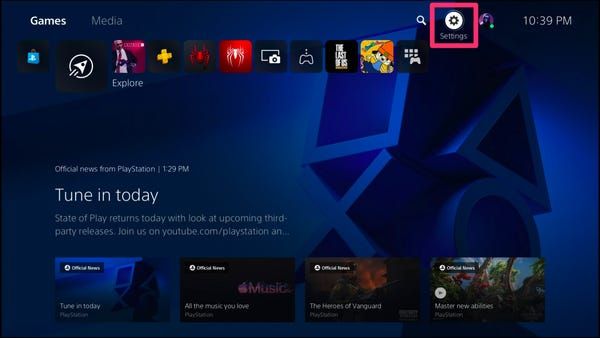 Aplicația mobilă PlayStation care arată câmpul de introducere a codului de voucher din 12 caractere