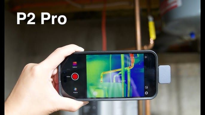 Thermal imaging comparison of iPhone 15 Pro showing temperature distribution during PUBG Mobile gaming sessions