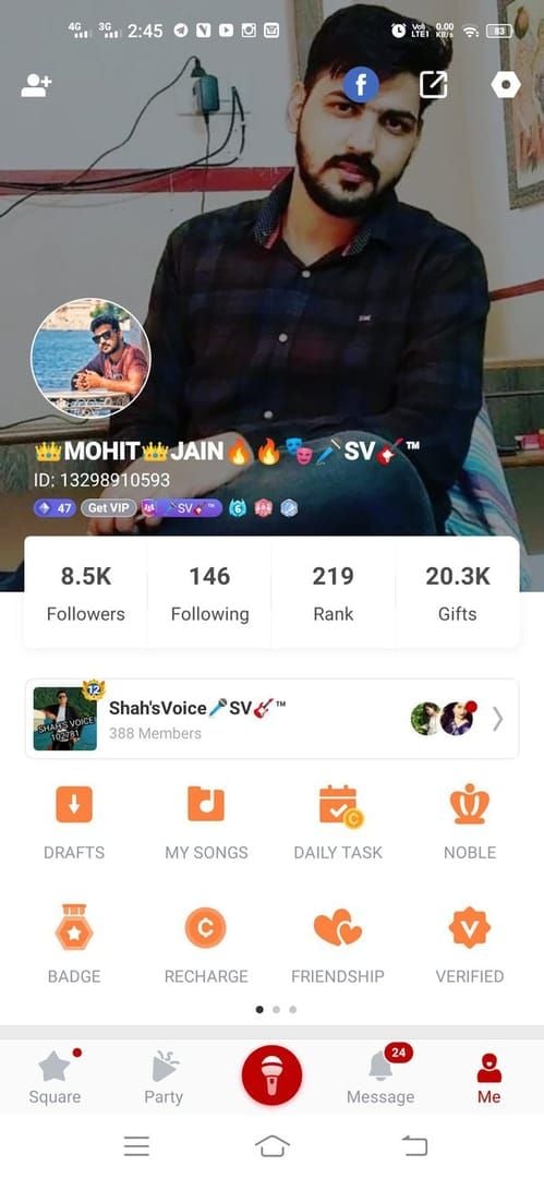 Сравнение признаков бота в StarMaker и подлинного профиля