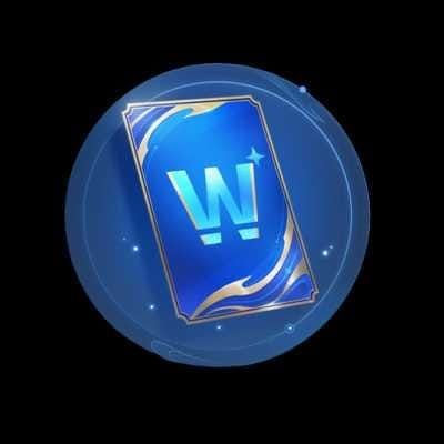 Honor of Kings weekly card options showing standard and plus versions with token rewards