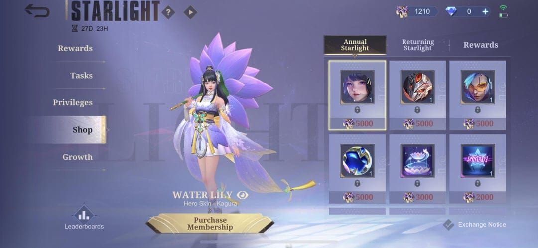 Mobile Legends Bang Bang Starlight Pass showing Standard and Premium options with rewards