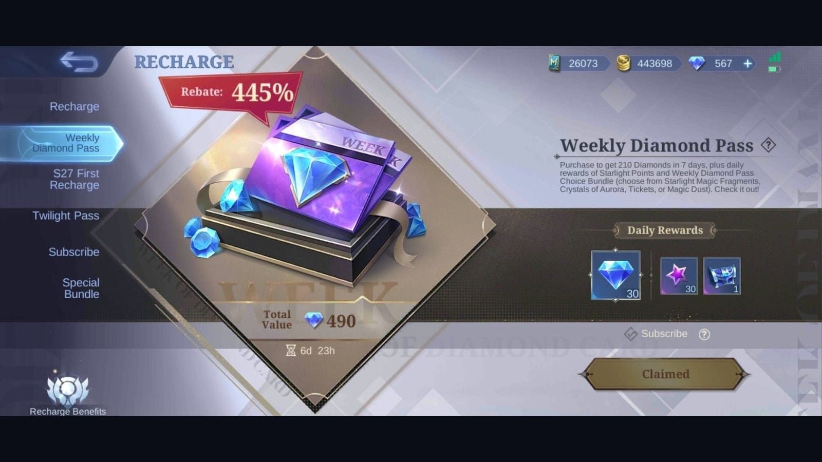 แท็บ Weekly Diamond Pass ในเกมพร้อมจำนวนวันที่เหลือและแถวกดรับรางวัลรายวัน