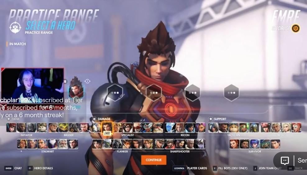 Interfaccia del roster giocabile che mostra eroi tra i ruoli di guerriero, assassino e mago