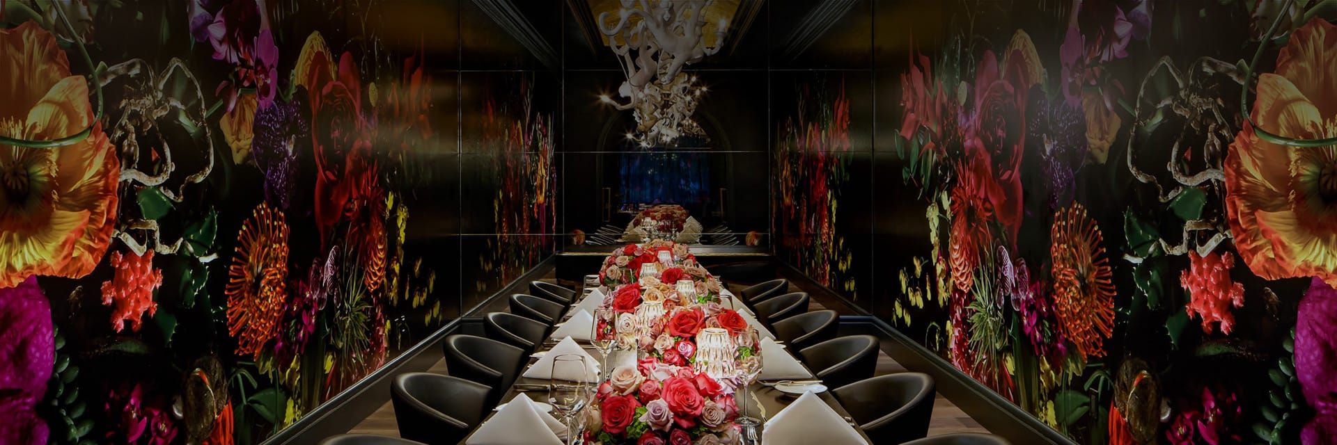 Interfaz de transmisión en sala privada de MICO Live mostrando funciones de ganancia mejoradas