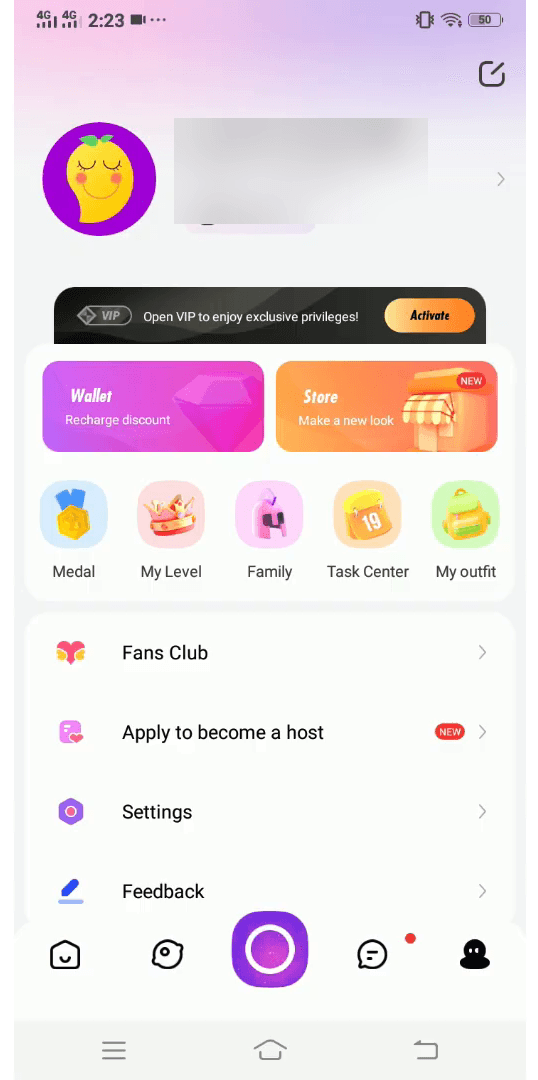 Mango Live 个人账户标签页，显示钱包、商店、我的等级以及“申请成为主播”菜单项，个人资料名称已打码