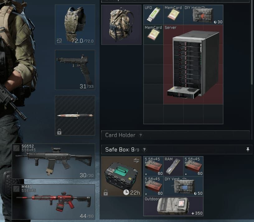 병영 2층 제도판 맞은편 책상 위의 키카드를 보여주는 델타 포스 스크린샷