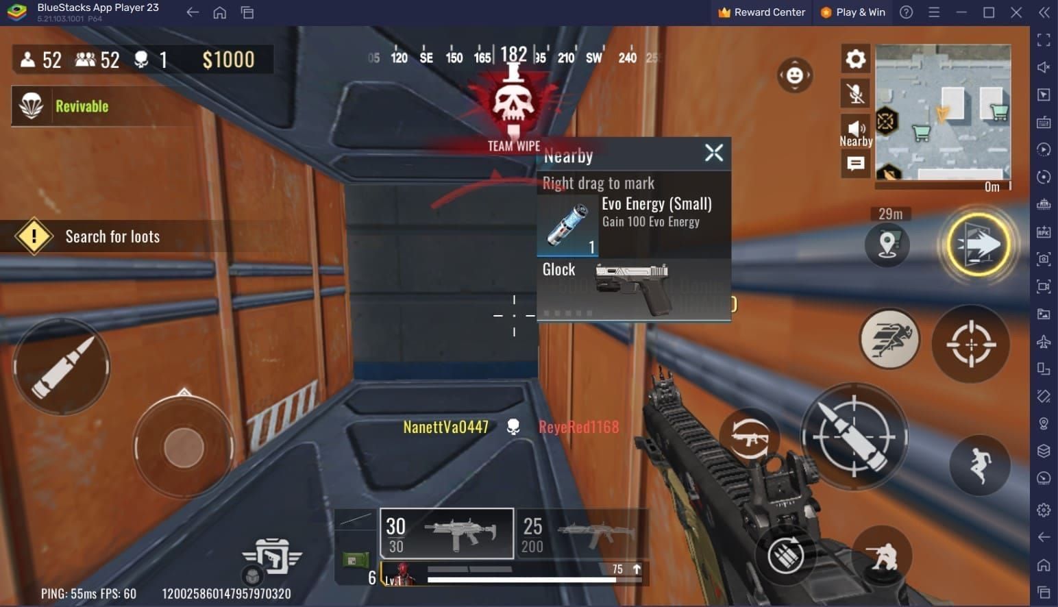 Blood Strike 对局 HUD：位于“附近拾取”窗口后方的默认白色十字准星