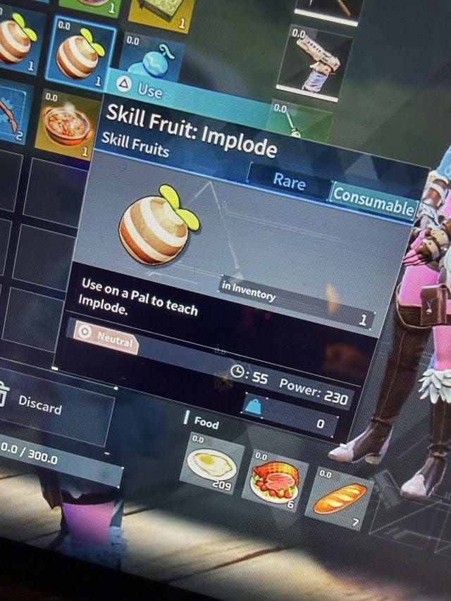 Ejemplo de inventario de mochila en PUBG Mobile con Bayas de Energía y suministros médicos