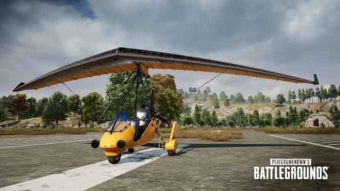 PUBG Mobile Motor Glider in flight showing aerial positioning capabilities