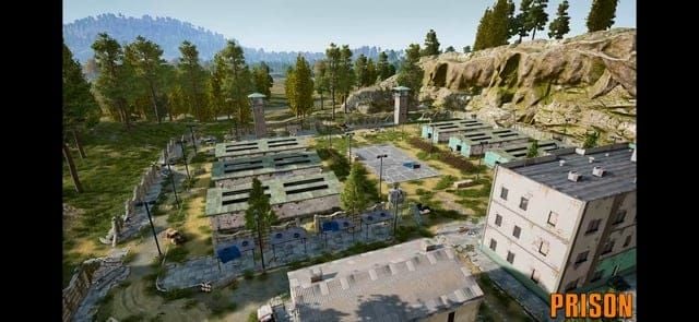 PUBG Mobile Recon build aerial reconnaissance view showing enemy scan markers from Floating Balloon perspective