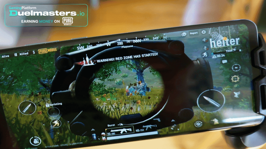 Comparison showing the difference between gyroscope and traditional touch controls in PUBG Mobile