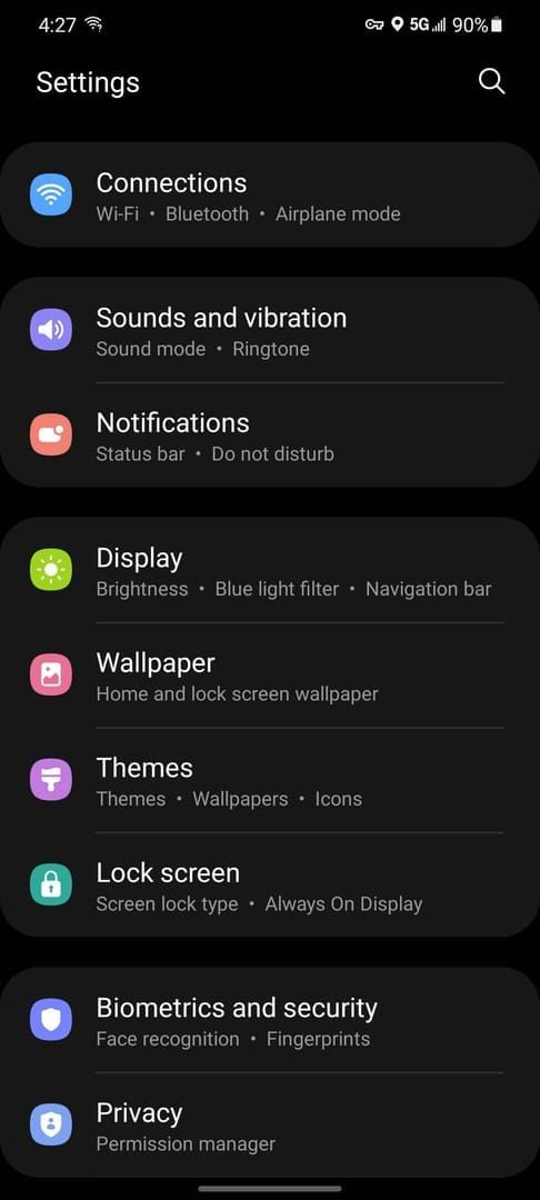 Mobile device settings interface showing optimization options for gaming performance