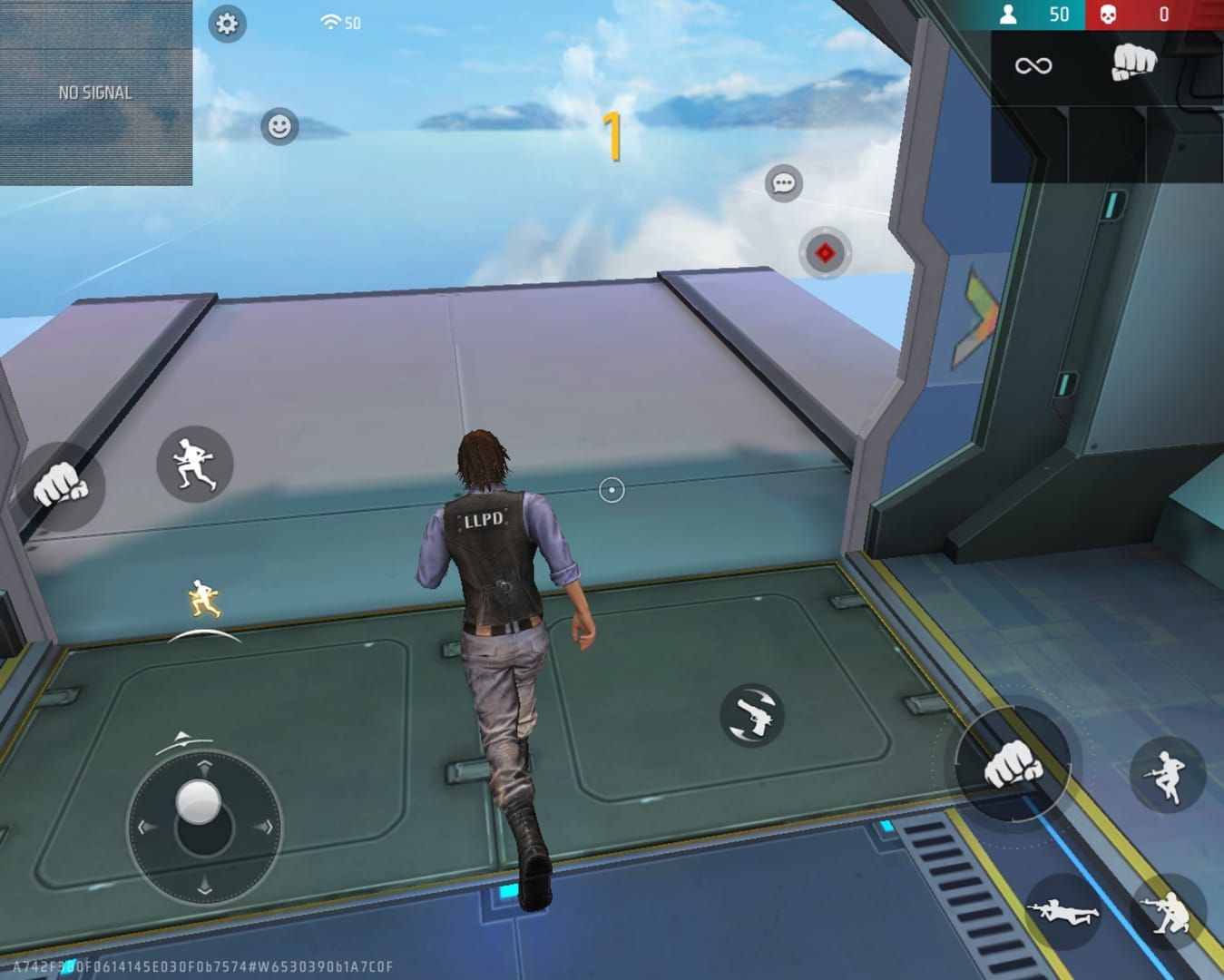 Captura de tela do Free Fire mostrando trajetória de tiro e validação de acerto