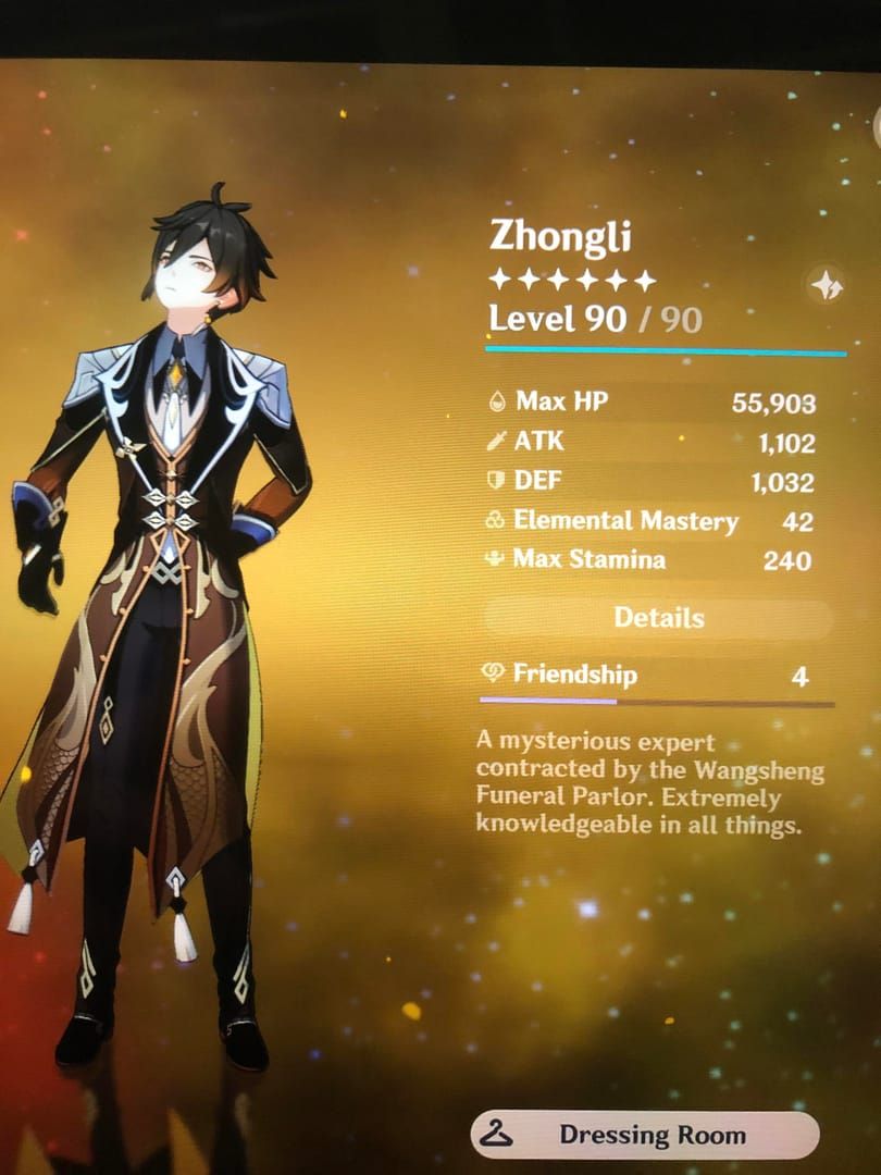 Zhongli character stats interface displaying high HP build configuration
