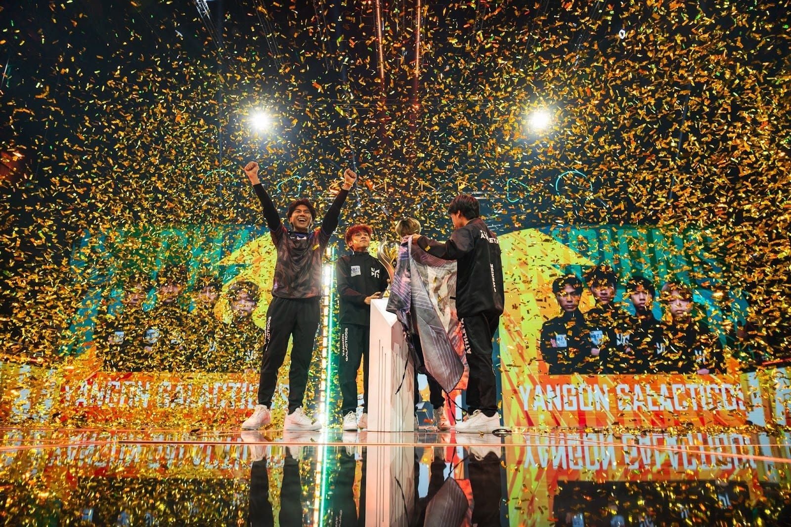 PUBG Mobile Champion Photo Spot building showing window access points and enhanced loot spawn locations