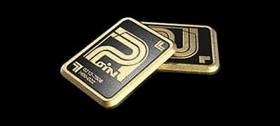 Arena Breakout Bonds shop interface displaying secure containers, Battle Pass, Elite Subscription, and weapon blueprints